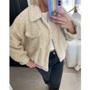 Cropped textured jacket